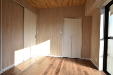 �m���@-