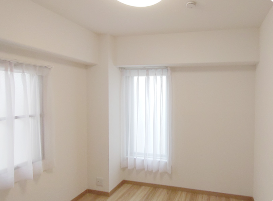 �m���@-